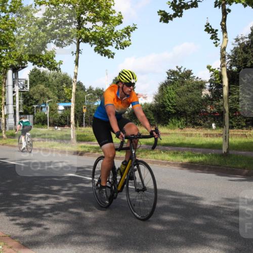 10.08.2025 - GEWOBA Citytriathlon Bremen Yannick Fuchs http://msf.ph/oto/8546211 10.08.2025 10:38:46 Radfahren 31, 63, 119, 163, 417, 429, 443, 506, 513 meine-sportfotos.de