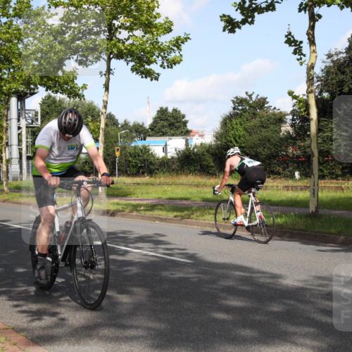 10.08.2025 - GEWOBA Citytriathlon Bremen Yannick Fuchs http://msf.ph/oto/8546218 10.08.2025 10:38:47 Radfahren 31, 63, 119, 163, 417, 429, 443, 498, 506, 513 meine-sportfotos.de