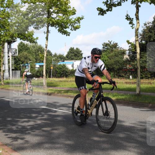 10.08.2025 - GEWOBA Citytriathlon Bremen Yannick Fuchs http://msf.ph/oto/8546222 10.08.2025 10:38:48 Radfahren 31, 63, 119, 163, 417, 429, 443, 498, 506, 513 meine-sportfotos.de