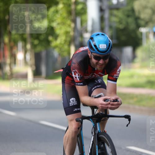 10.08.2025 - GEWOBA Citytriathlon Bremen Yannick Fuchs http://msf.ph/oto/8546242 10.08.2025 13:01:33 Radfahren 608, 663, 703, 716, 754, 800, 816, 819, 828, 851 meine-sportfotos.de