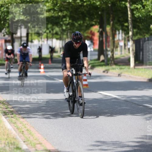 10.08.2025 - GEWOBA Citytriathlon Bremen Yannick Fuchs http://msf.ph/oto/8546253 10.08.2025 12:07:31 Radfahren 559, 650, 693, 705, 740, 786, 815, 831 meine-sportfotos.de
