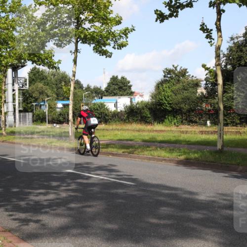 10.08.2025 - GEWOBA Citytriathlon Bremen Yannick Fuchs http://msf.ph/oto/8546258 10.08.2025 10:39:02 Radfahren 111, 113, 119, 417, 472, 498, 499, 506 meine-sportfotos.de