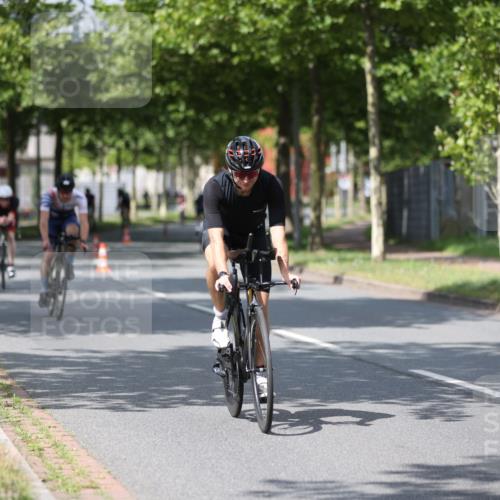 10.08.2025 - GEWOBA Citytriathlon Bremen Yannick Fuchs http://msf.ph/oto/8546260 10.08.2025 12:07:31 Radfahren 559, 650, 693, 705, 740, 786, 815, 831 meine-sportfotos.de
