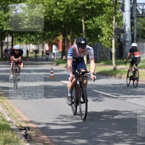 10.08.2025 - GEWOBA Citytriathlon Bremen Yannick Fuchs http://msf.ph/oto/8546278 10.08.2025 12:07:33 Radfahren 559, 646, 650, 693, 705, 706, 721, 740, 786, 815, 831 meine-sportfotos.de