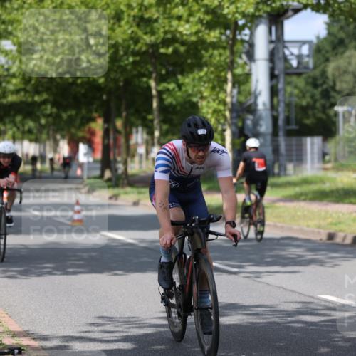 10.08.2025 - GEWOBA Citytriathlon Bremen Yannick Fuchs http://msf.ph/oto/8546284 10.08.2025 12:07:33 Radfahren 559, 646, 650, 693, 705, 706, 721, 740, 786, 815, 831 meine-sportfotos.de