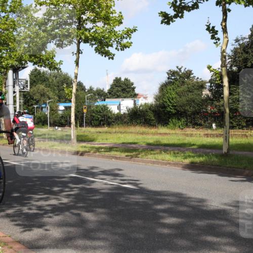 10.08.2025 - GEWOBA Citytriathlon Bremen Yannick Fuchs http://msf.ph/oto/8546305 10.08.2025 10:39:16 Radfahren 35, 107, 111, 113, 165, 215, 233, 440, 472, 481, 499 meine-sportfotos.de