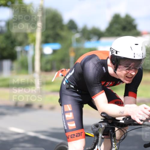 10.08.2025 - GEWOBA Citytriathlon Bremen Yannick Fuchs http://msf.ph/oto/8546307 10.08.2025 12:07:34 Radfahren 559, 646, 650, 693, 705, 706, 721, 740, 786, 815, 831, 879 meine-sportfotos.de