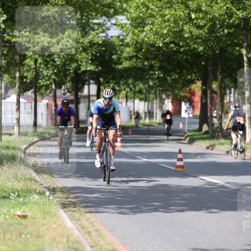 10.08.2025 - GEWOBA Citytriathlon Bremen Yannick Fuchs http://msf.ph/oto/8546331 10.08.2025 12:07:38 Radfahren 559, 609, 646, 650, 693, 705, 706, 721, 723, 740, 815, 879 meine-sportfotos.de