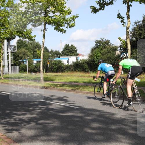 10.08.2025 - GEWOBA Citytriathlon Bremen Yannick Fuchs http://msf.ph/oto/8546332 10.08.2025 10:39:24 Radfahren 35, 95, 107, 165, 185, 215, 233, 435, 436, 440, 453, 481 meine-sportfotos.de