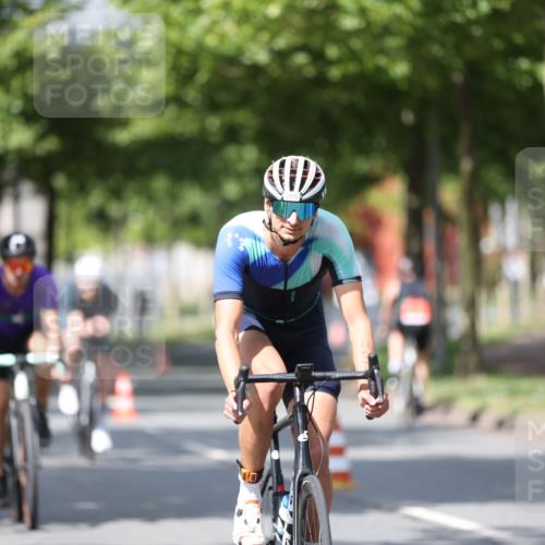 10.08.2025 - GEWOBA Citytriathlon Bremen Yannick Fuchs http://msf.ph/oto/8546339 10.08.2025 12:07:39 Radfahren 559, 609, 646, 650, 693, 705, 706, 721, 723, 740, 815, 879 meine-sportfotos.de