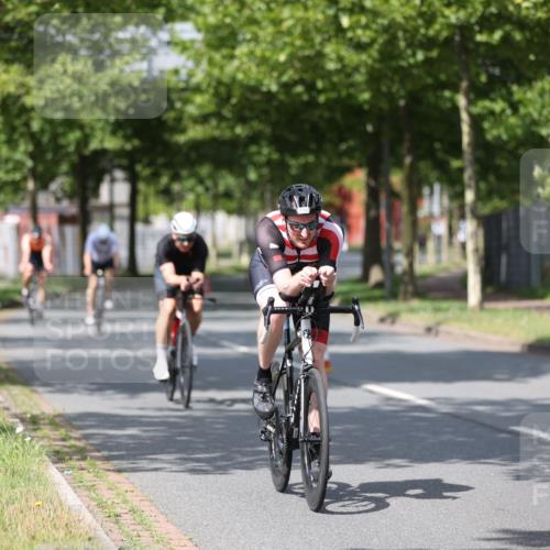 10.08.2025 - GEWOBA Citytriathlon Bremen Yannick Fuchs http://msf.ph/oto/8546388 10.08.2025 12:07:41 Radfahren 559, 609, 646, 650, 660, 693, 705, 706, 721, 723, 740, 815, 879 meine-sportfotos.de
