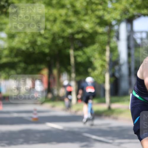 10.08.2025 - GEWOBA Citytriathlon Bremen Yannick Fuchs http://msf.ph/oto/8546465 10.08.2025 12:07:45 Radfahren 559, 609, 646, 660, 693, 696, 698, 705, 706, 721, 723, 740, 879 meine-sportfotos.de