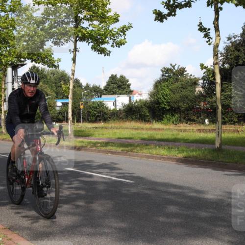 10.08.2025 - GEWOBA Citytriathlon Bremen Yannick Fuchs http://msf.ph/oto/8546517 10.08.2025 10:40:22 Radfahren 1, 11, 39, 47, 61, 65, 125, 135, 197, 229 meine-sportfotos.de