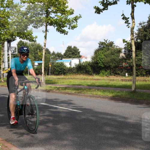 10.08.2025 - GEWOBA Citytriathlon Bremen Yannick Fuchs http://msf.ph/oto/8546572 10.08.2025 10:40:48 Radfahren 23, 67, 73, 139, 141, 368, 431, 505 meine-sportfotos.de