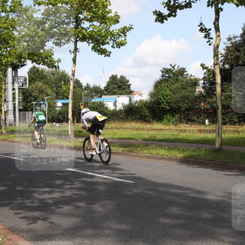 10.08.2025 - GEWOBA Citytriathlon Bremen Yannick Fuchs http://msf.ph/oto/8546605 10.08.2025 10:40:58 Radfahren 37, 67, 73, 139, 141, 153, 203, 237, 369, 431 meine-sportfotos.de