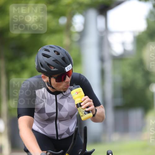 10.08.2025 - GEWOBA Citytriathlon Bremen Yannick Fuchs http://msf.ph/oto/8546622 10.08.2025 13:02:09 Radfahren 586, 731, 842, 1011 meine-sportfotos.de