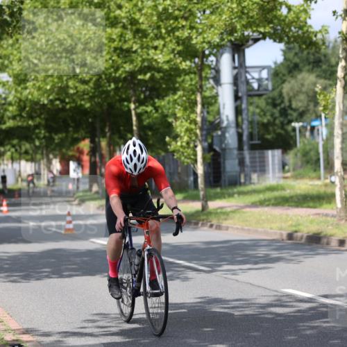 10.08.2025 - GEWOBA Citytriathlon Bremen Yannick Fuchs http://msf.ph/oto/8546623 10.08.2025 12:08:09 Radfahren 574, 595, 696, 698 meine-sportfotos.de