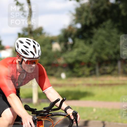 10.08.2025 - GEWOBA Citytriathlon Bremen Yannick Fuchs http://msf.ph/oto/8546632 10.08.2025 12:08:10 Radfahren 574, 595, 696, 698 meine-sportfotos.de