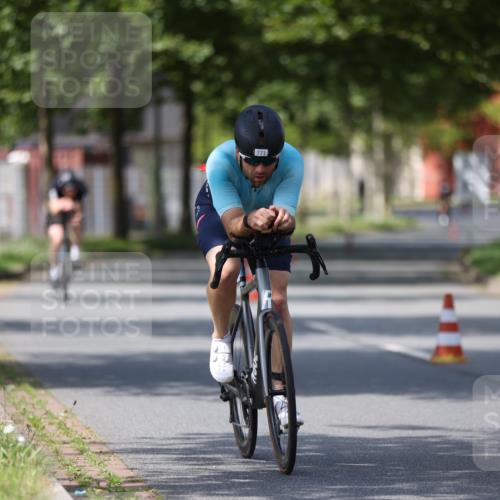 10.08.2025 - GEWOBA Citytriathlon Bremen Yannick Fuchs http://msf.ph/oto/8546634 10.08.2025 13:02:24 Radfahren 607, 771 meine-sportfotos.de