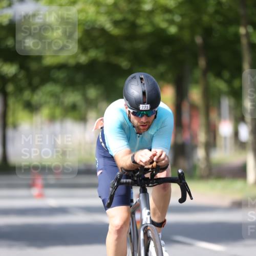 10.08.2025 - GEWOBA Citytriathlon Bremen Yannick Fuchs http://msf.ph/oto/8546644 10.08.2025 13:02:24 Radfahren 607, 771 meine-sportfotos.de