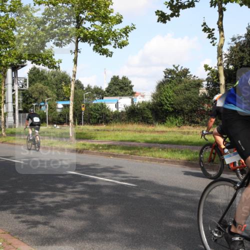 10.08.2025 - GEWOBA Citytriathlon Bremen Yannick Fuchs http://msf.ph/oto/8546653 10.08.2025 10:41:23 Radfahren 15, 191, 195, 484 meine-sportfotos.de