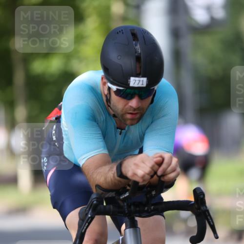 10.08.2025 - GEWOBA Citytriathlon Bremen Yannick Fuchs http://msf.ph/oto/8546658 10.08.2025 13:02:25 Radfahren 607, 771, 955 meine-sportfotos.de
