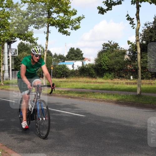 10.08.2025 - GEWOBA Citytriathlon Bremen Yannick Fuchs http://msf.ph/oto/8546692 10.08.2025 10:41:46 Radfahren 3, 9, 177, 223, 395, 410 meine-sportfotos.de