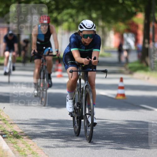 10.08.2025 - GEWOBA Citytriathlon Bremen Yannick Fuchs http://msf.ph/oto/8546709 10.08.2025 13:02:38 Radfahren 607, 647, 661, 712, 911, 955 meine-sportfotos.de