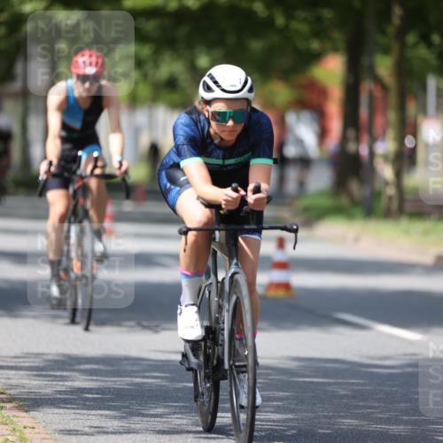 10.08.2025 - GEWOBA Citytriathlon Bremen Yannick Fuchs http://msf.ph/oto/8546712 10.08.2025 13:02:38 Radfahren 607, 647, 661, 712, 911, 955 meine-sportfotos.de