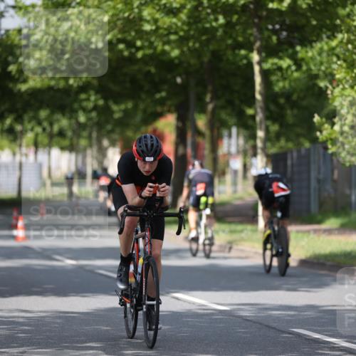 10.08.2025 - GEWOBA Citytriathlon Bremen Yannick Fuchs http://msf.ph/oto/8546717 10.08.2025 12:08:27 Radfahren 595, 597, 603, 608, 661, 672, 737, 797 meine-sportfotos.de