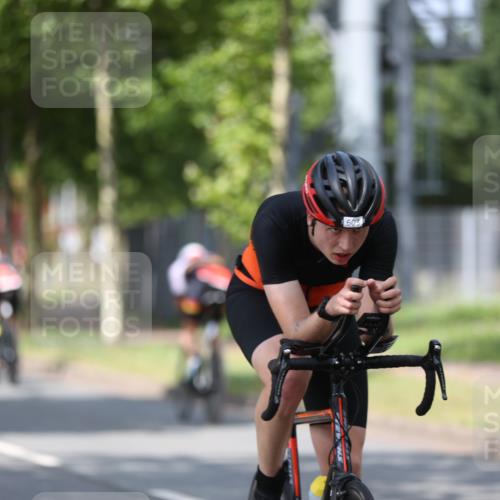 10.08.2025 - GEWOBA Citytriathlon Bremen Yannick Fuchs http://msf.ph/oto/8546723 10.08.2025 12:08:28 Radfahren 595, 597, 603, 608, 661, 672, 737, 797 meine-sportfotos.de