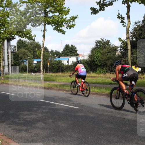 10.08.2025 - GEWOBA Citytriathlon Bremen Yannick Fuchs http://msf.ph/oto/8546724 10.08.2025 10:42:07 Radfahren 25, 41, 131, 177, 223 meine-sportfotos.de