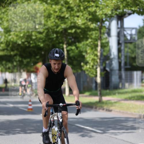 10.08.2025 - GEWOBA Citytriathlon Bremen Yannick Fuchs http://msf.ph/oto/8546736 10.08.2025 12:08:29 Radfahren 595, 597, 603, 608, 661, 672, 737, 797 meine-sportfotos.de