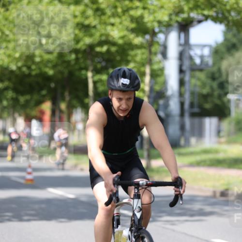 10.08.2025 - GEWOBA Citytriathlon Bremen Yannick Fuchs http://msf.ph/oto/8546739 10.08.2025 12:08:29 Radfahren 595, 597, 603, 608, 661, 672, 737, 797 meine-sportfotos.de