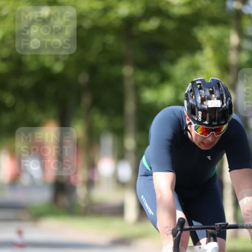 10.08.2025 - GEWOBA Citytriathlon Bremen Yannick Fuchs http://msf.ph/oto/8546744 10.08.2025 13:02:41 Radfahren 647, 661, 712, 911, 955 meine-sportfotos.de