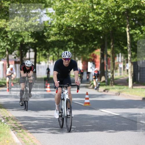 10.08.2025 - GEWOBA Citytriathlon Bremen Yannick Fuchs http://msf.ph/oto/8546746 10.08.2025 12:08:30 Radfahren 595, 597, 603, 608, 661, 672, 677, 737, 797 meine-sportfotos.de