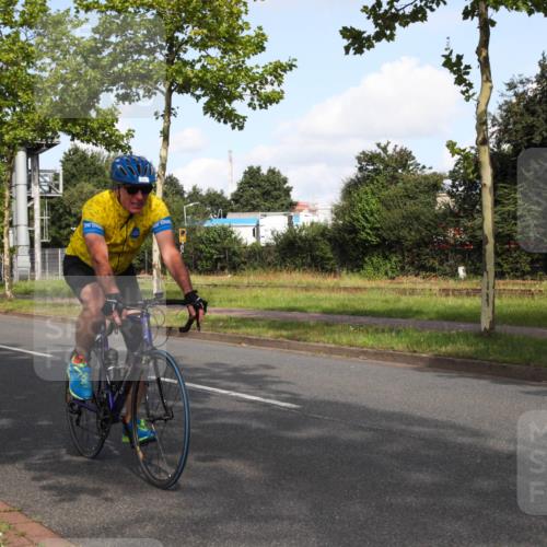 10.08.2025 - GEWOBA Citytriathlon Bremen Yannick Fuchs http://msf.ph/oto/8546749 10.08.2025 10:42:33 Radfahren 13, 17, 89, 167, 175, 189, 199 meine-sportfotos.de