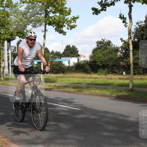 10.08.2025 - GEWOBA Citytriathlon Bremen Yannick Fuchs http://msf.ph/oto/8546754 10.08.2025 10:42:35 Radfahren 13, 17, 89, 167, 175, 199 meine-sportfotos.de