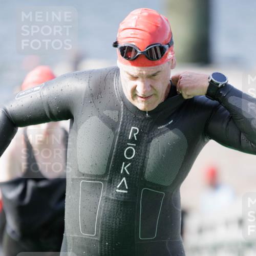 10.08.2025 - GEWOBA Citytriathlon Bremen H.Heesch http://msf.ph/oto/8546796 10.08.2025 10:19:53 Schwimmen 352, 384, 405, 420, 432, 448, 466, 483 meine-sportfotos.de