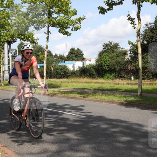 10.08.2025 - GEWOBA Citytriathlon Bremen Yannick Fuchs http://msf.ph/oto/8546824 10.08.2025 10:43:46 Radfahren 53, 179, 217, 425, 487, 507 meine-sportfotos.de