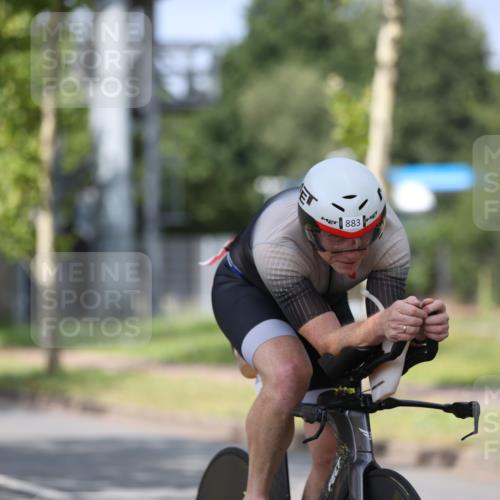 10.08.2025 - GEWOBA Citytriathlon Bremen Yannick Fuchs http://msf.ph/oto/8546876 10.08.2025 12:08:47 Radfahren 608, 619, 672, 677, 684, 737, 797, 850, 883 meine-sportfotos.de