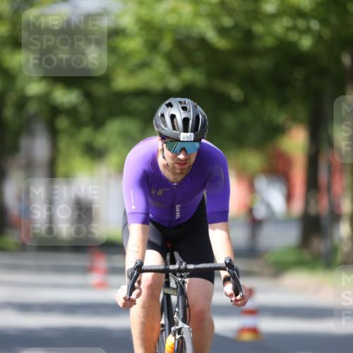 10.08.2025 - GEWOBA Citytriathlon Bremen Yannick Fuchs http://msf.ph/oto/8546879 10.08.2025 13:03:15 Radfahren 633, 651, 668, 693, 727, 748, 898, 945, 954 meine-sportfotos.de