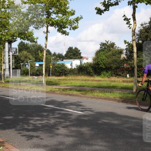 10.08.2025 - GEWOBA Citytriathlon Bremen Yannick Fuchs http://msf.ph/oto/8546888 10.08.2025 10:47:18 Radfahren  meine-sportfotos.de