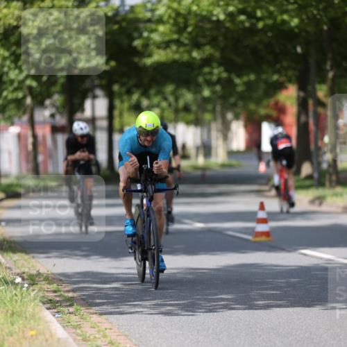 10.08.2025 - GEWOBA Citytriathlon Bremen Yannick Fuchs http://msf.ph/oto/8546890 10.08.2025 12:08:51 Radfahren 608, 619, 677, 684, 727, 797, 850, 883 meine-sportfotos.de