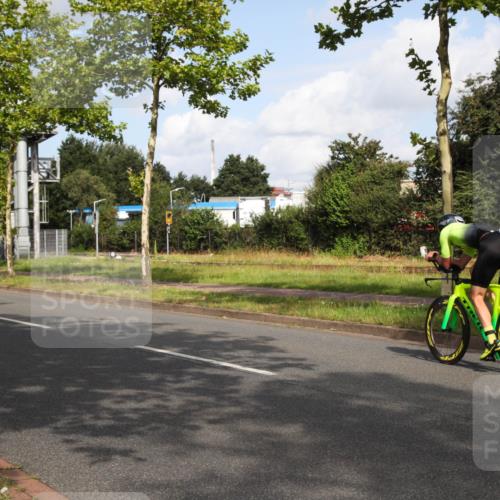 10.08.2025 - GEWOBA Citytriathlon Bremen Yannick Fuchs http://msf.ph/oto/8546892 10.08.2025 10:47:36 Radfahren 205 meine-sportfotos.de
