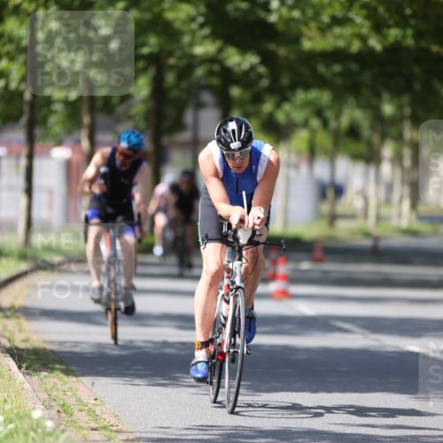10.08.2025 - GEWOBA Citytriathlon Bremen Yannick Fuchs http://msf.ph/oto/8546896 10.08.2025 13:03:17 Radfahren 633, 651, 668, 693, 727, 748, 898, 945, 954 meine-sportfotos.de