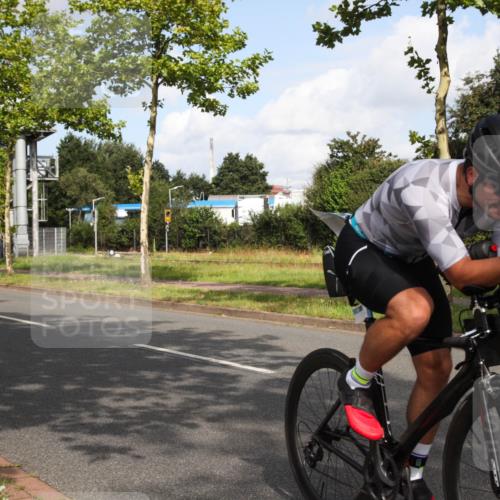 10.08.2025 - GEWOBA Citytriathlon Bremen Yannick Fuchs http://msf.ph/oto/8546898 10.08.2025 10:47:38 Radfahren 205, 433 meine-sportfotos.de