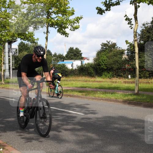 10.08.2025 - GEWOBA Citytriathlon Bremen Yannick Fuchs http://msf.ph/oto/8547016 10.08.2025 10:49:24 Radfahren 81, 105, 151, 245, 387, 405, 407, 420, 430 meine-sportfotos.de