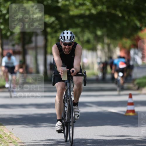 10.08.2025 - GEWOBA Citytriathlon Bremen Yannick Fuchs http://msf.ph/oto/8547037 10.08.2025 13:03:47 Radfahren 574, 676, 685, 753, 812, 823, 908, 925, 965, 1007 meine-sportfotos.de