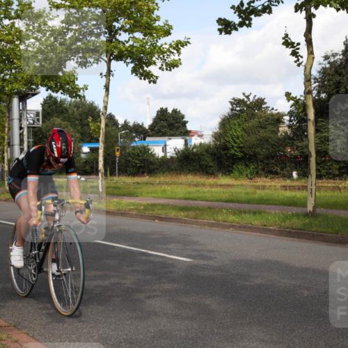 10.08.2025 - GEWOBA Citytriathlon Bremen Yannick Fuchs http://msf.ph/oto/8547055 10.08.2025 10:50:05 Radfahren 147, 406, 408, 426, 432, 441 meine-sportfotos.de